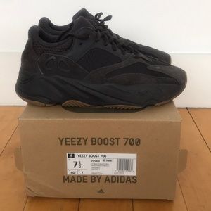 Brand new Yeezy 700 boost